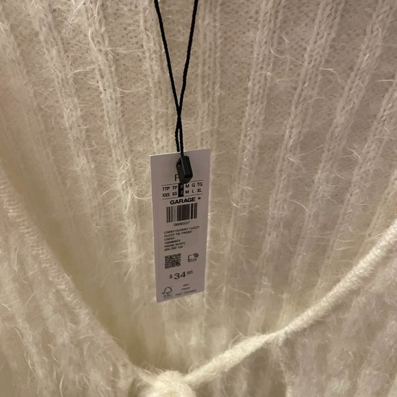 Fuzzy Front-Tie Crop Top Cardigan NWT Garage Fuzzy stretch knit front tie detail - Picture 4 of 6